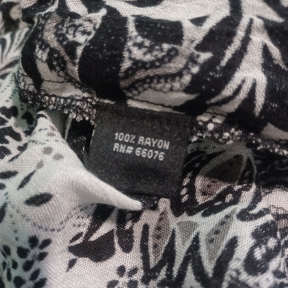 NWT - Raviya BLACK/WHITE MULTI Printed Maxi Dress -Large - Picture 4 of 6